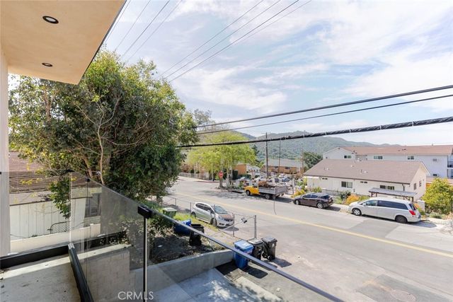 10230 Tujunga Canyon Boulevard, Tujunga, CA 91042