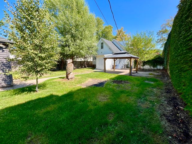 2118 Jackson Avenue, Evanston, IL 60201