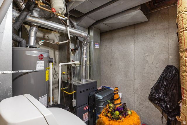 9976 N OAK RD, Cedar Hills, UT 84062