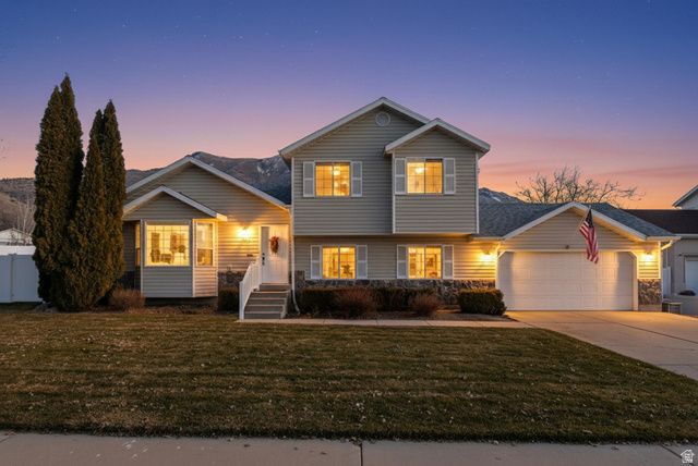 9976 N OAK RD, Cedar Hills, UT 84062