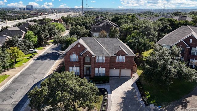 20803 Wild Springs Dr., San Antonio, TX 78258