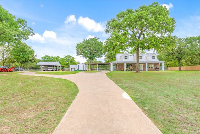 7700 County Road 3700, Athens, TX 75752