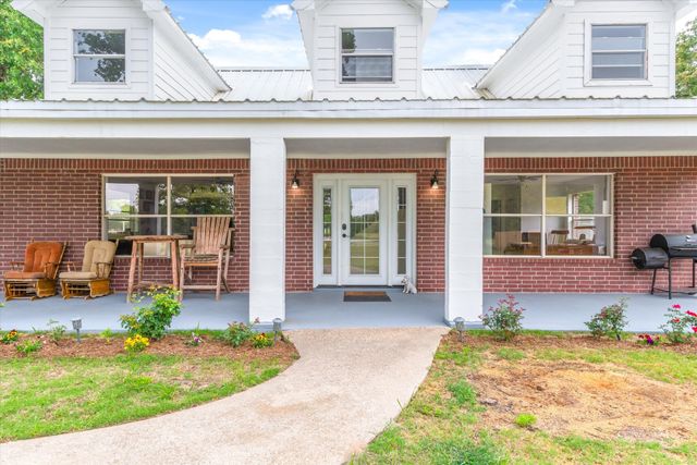 7700 County Road 3700, Athens, TX 75752
