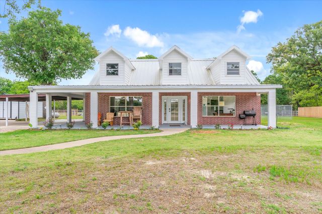 7700 County Road 3700, Athens, TX 75752