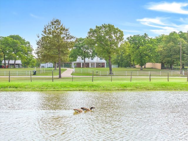 7700 County Road 3700, Athens, TX 75752