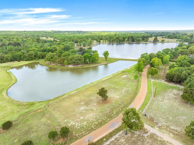 7700 County Road 3700, Athens, TX 75752