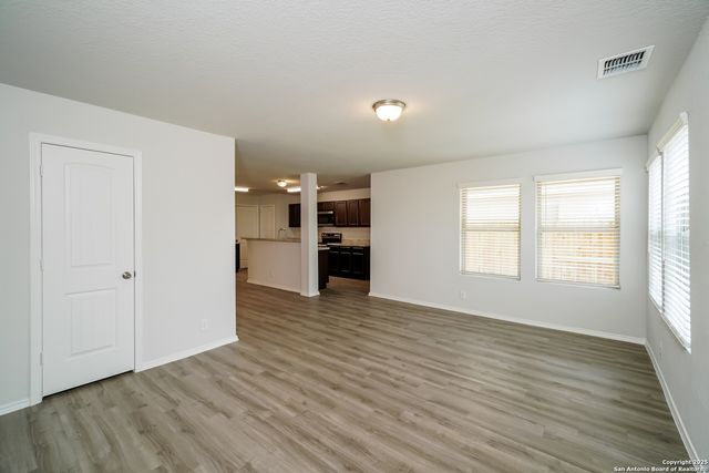 10420 Green Branch, San Antonio, TX 78223