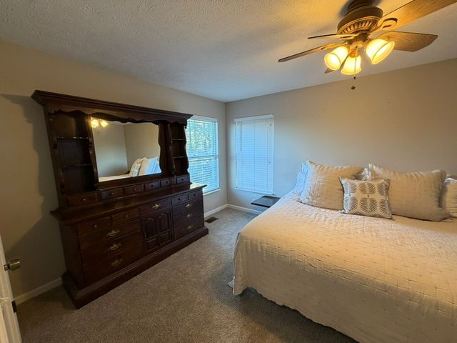 2317 Crescent Valley Pl, Hermitage, TN 37076