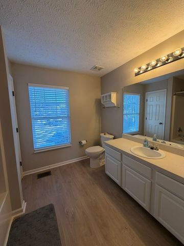 2317 Crescent Valley Pl, Hermitage, TN 37076