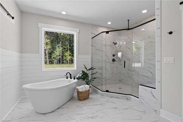 4020 Tucker LN, Chesapeake, VA 23322