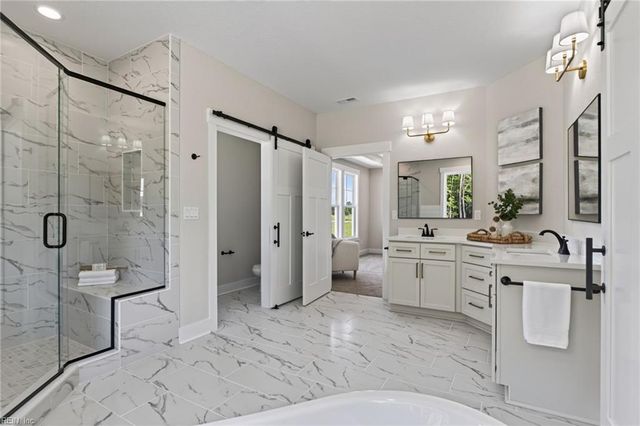4020 Tucker LN, Chesapeake, VA 23322