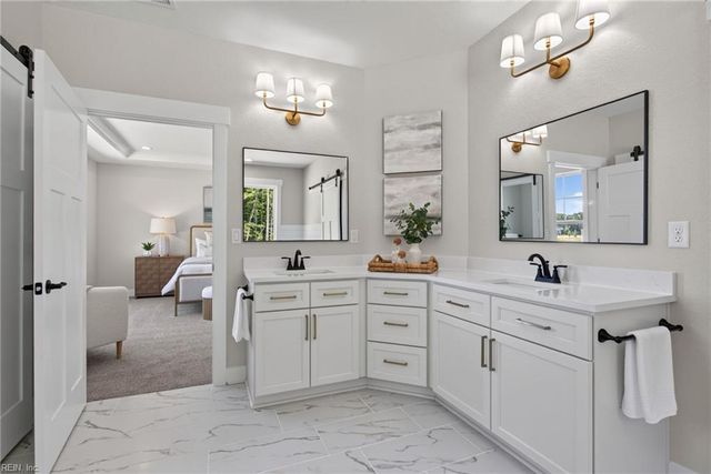 4020 Tucker LN, Chesapeake, VA 23322