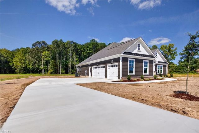 4020 Tucker LN, Chesapeake, VA 23322