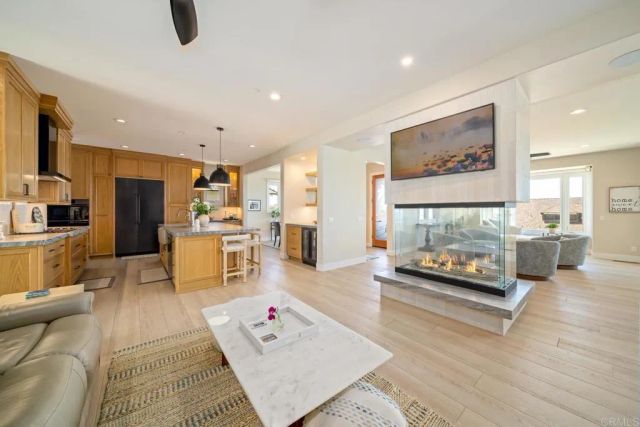 1922 S Pacific St., Oceanside, CA 92054