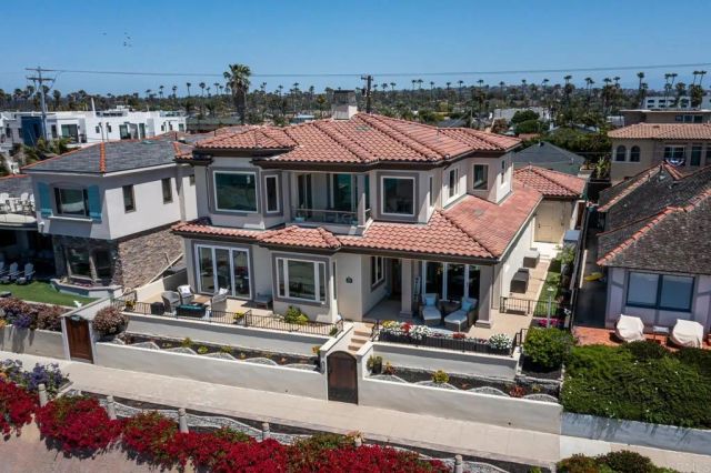 1922 S Pacific St., Oceanside, CA 92054