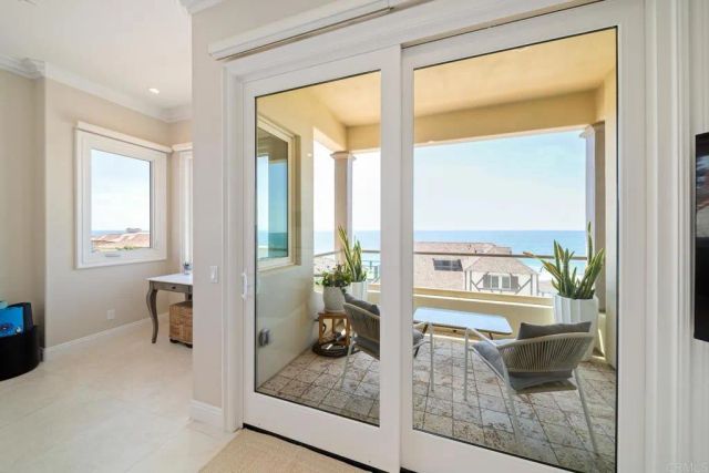 1922 S Pacific St., Oceanside, CA 92054