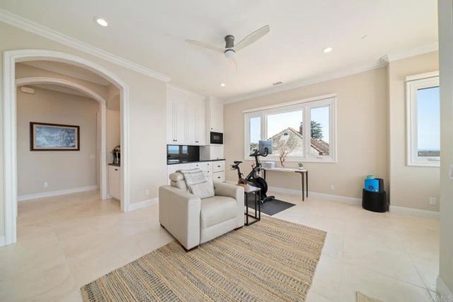 1922 S Pacific St., Oceanside, CA 92054
