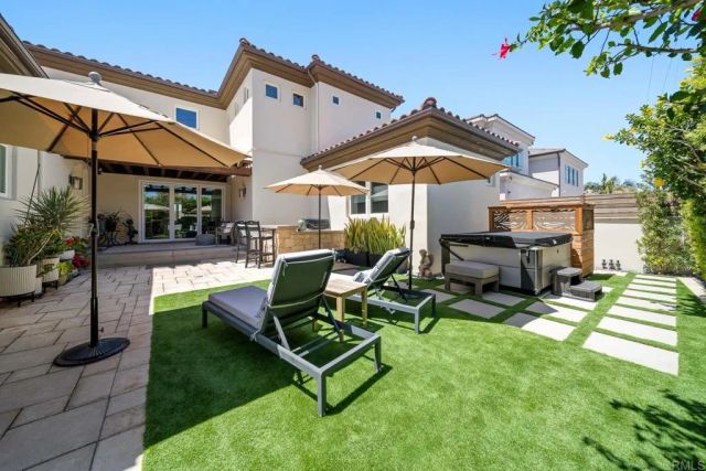 1922 S Pacific St., Oceanside, CA 92054