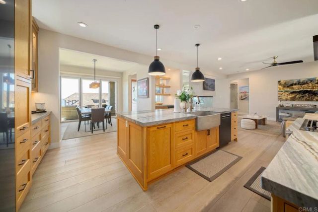 1922 S Pacific St., Oceanside, CA 92054