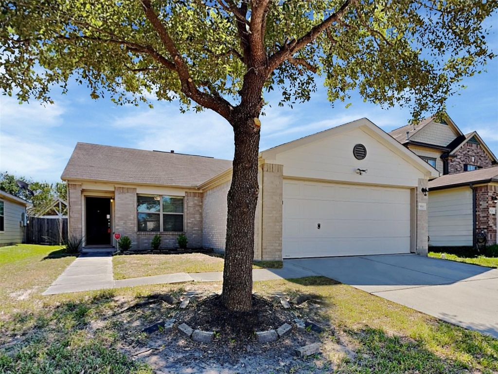 3030 Legends York Drive, Spring, TX 77386