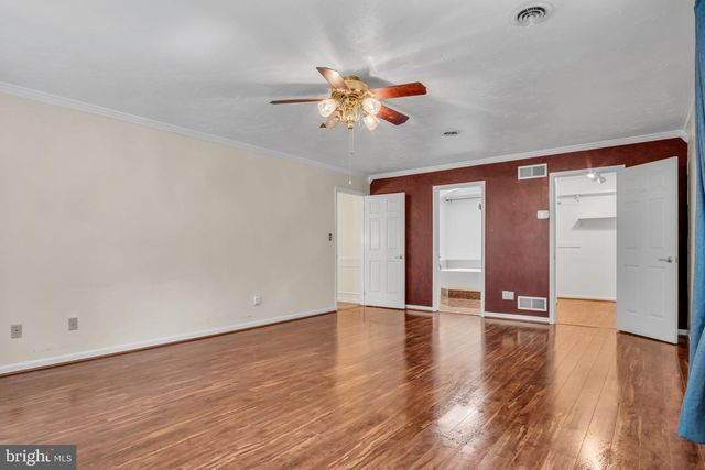 949 RIDGE RD, Gettysburg, PA 17325