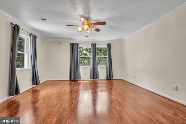 949 RIDGE RD, Gettysburg, PA 17325