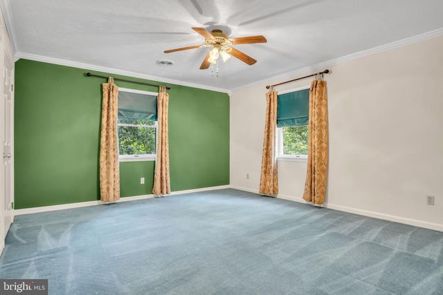 949 RIDGE RD, Gettysburg, PA 17325