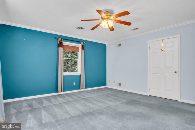 949 RIDGE RD, Gettysburg, PA 17325