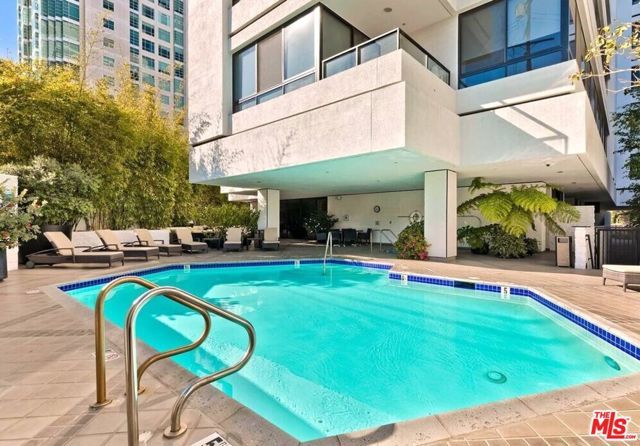 10350 Wilshire Boulevard 404, Los Angeles, CA 90024