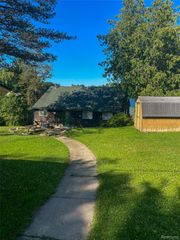 1749 Tannock Drive, Holly, MI 48442