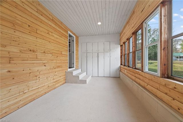 22077 Main ST, Courtland, VA 23837