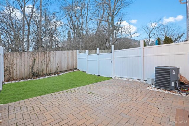 3655 Brotherton, Cincinnati, OH 45209