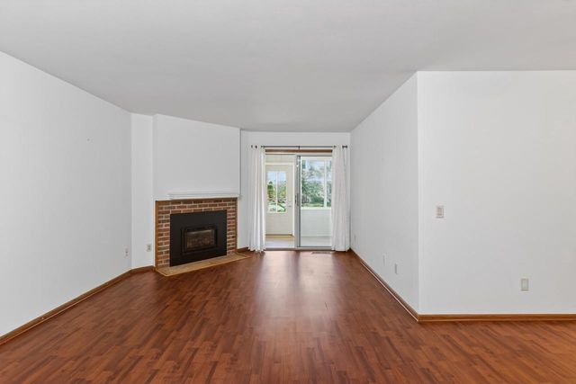 7832 E Oakbridge Way, Madison, WI 53717
