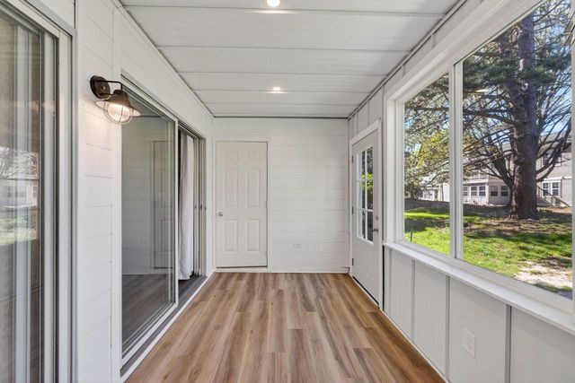 7832 E Oakbridge Way, Madison, WI 53717