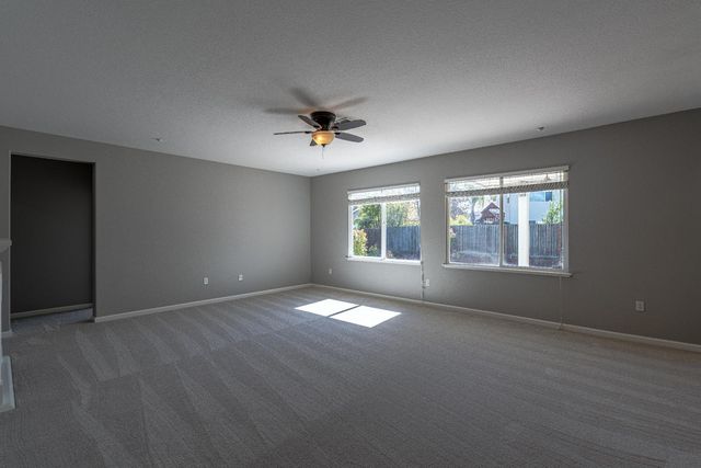 3865 Henshaw Rd, West Sacramento, CA 95691