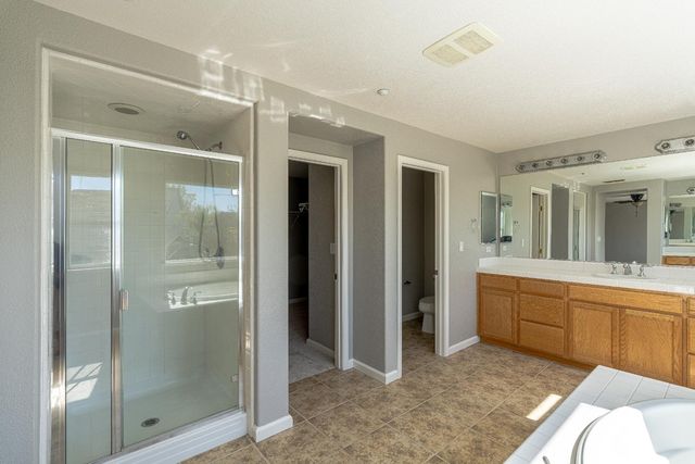 3865 Henshaw Rd, West Sacramento, CA 95691