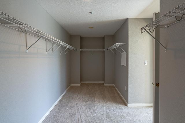 3865 Henshaw Rd, West Sacramento, CA 95691