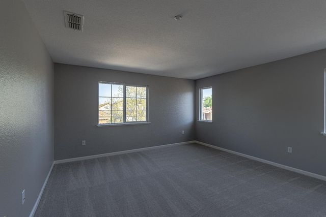 3865 Henshaw Rd, West Sacramento, CA 95691