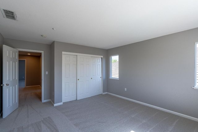 3865 Henshaw Rd, West Sacramento, CA 95691