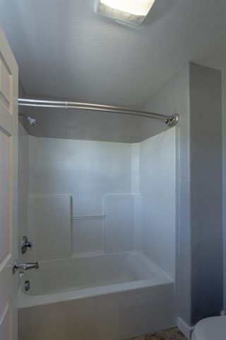 3865 Henshaw Rd, West Sacramento, CA 95691