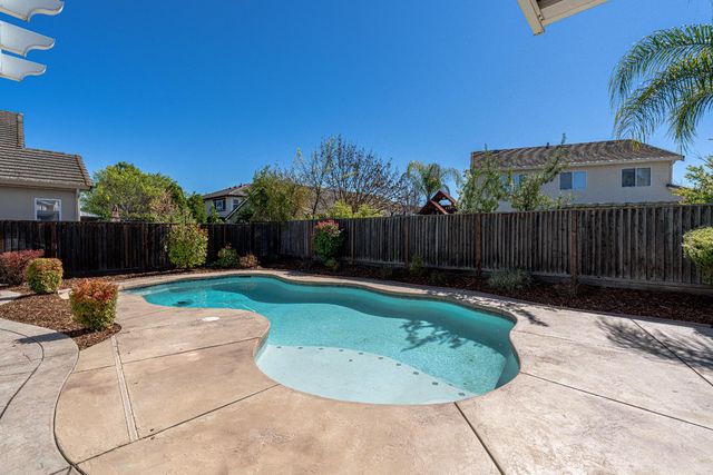 3865 Henshaw Rd, West Sacramento, CA 95691