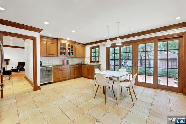 285 Arch Road, Englewood, NJ 07631