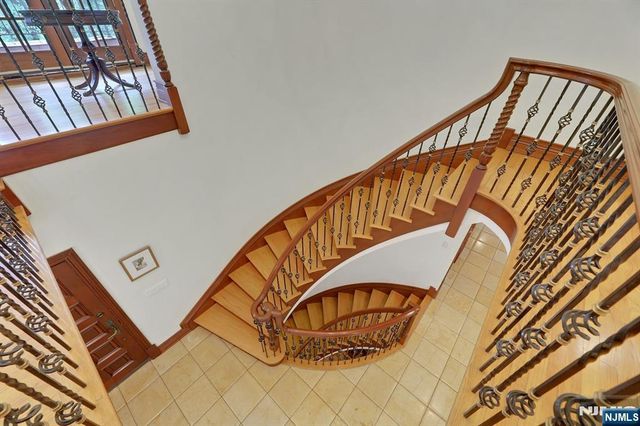 285 Arch Road, Englewood, NJ 07631