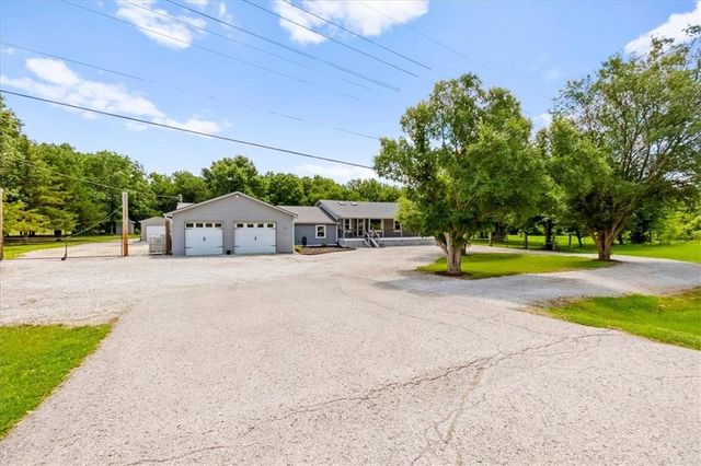124 E 2300th Road, Wellsville, KS 66092