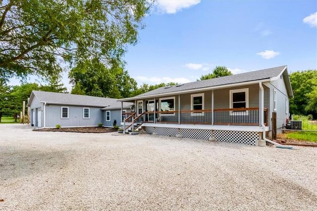 124 E 2300th Road, Wellsville, KS 66092
