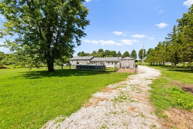 124 E 2300th Road, Wellsville, KS 66092