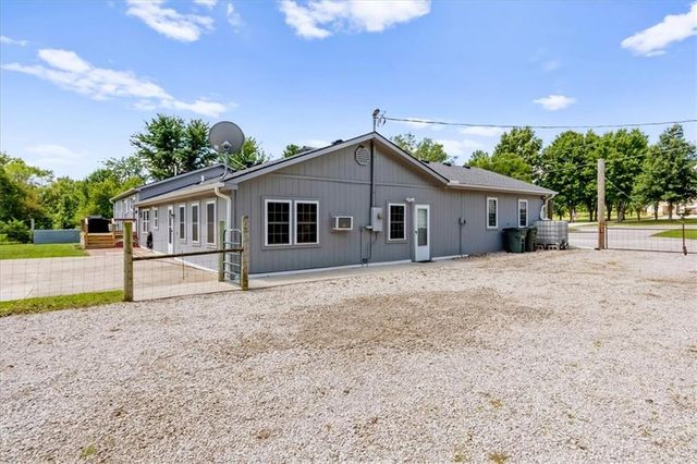 124 E 2300th Road, Wellsville, KS 66092