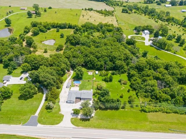 124 E 2300th Road, Wellsville, KS 66092