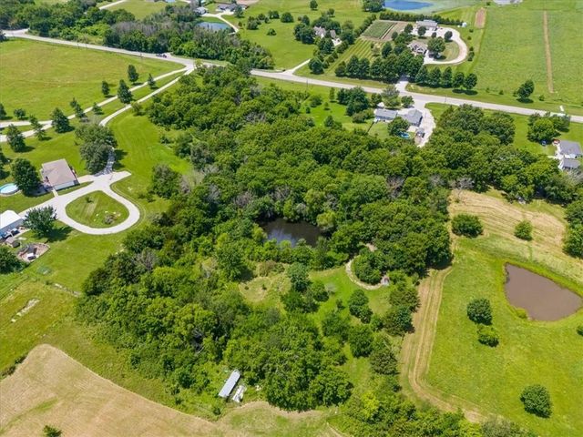 124 E 2300th Road, Wellsville, KS 66092