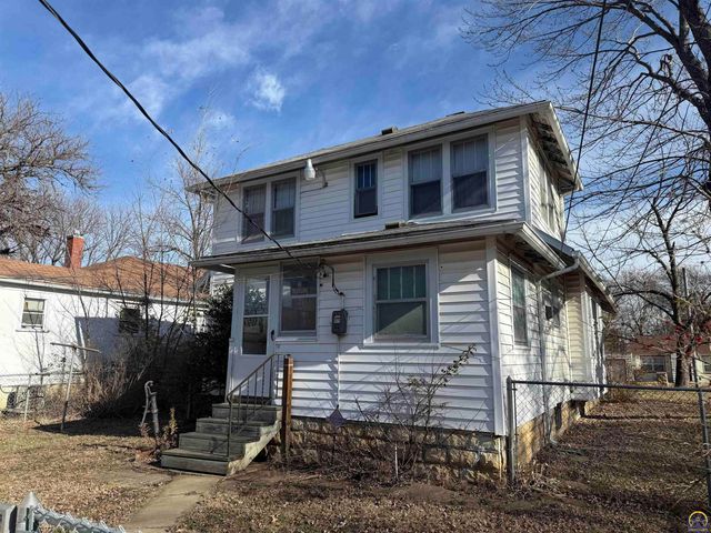 1943 SE Hudson BLVD, Topeka, KS 66607